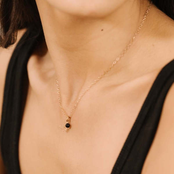 Pendentif Ginette NY Mini Feather charm Or Rose