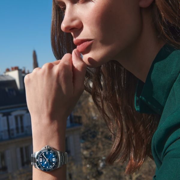 Montre Longines Hydroconquest Cadran Bleu soleillé Bracelet Acier