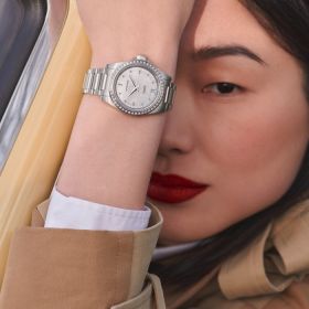 Montre Conquest Cadran Nacre blanche Bracelet Acier