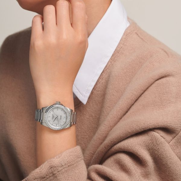 Montre Conquest Cadran Nacre blanche Bracelet Acier