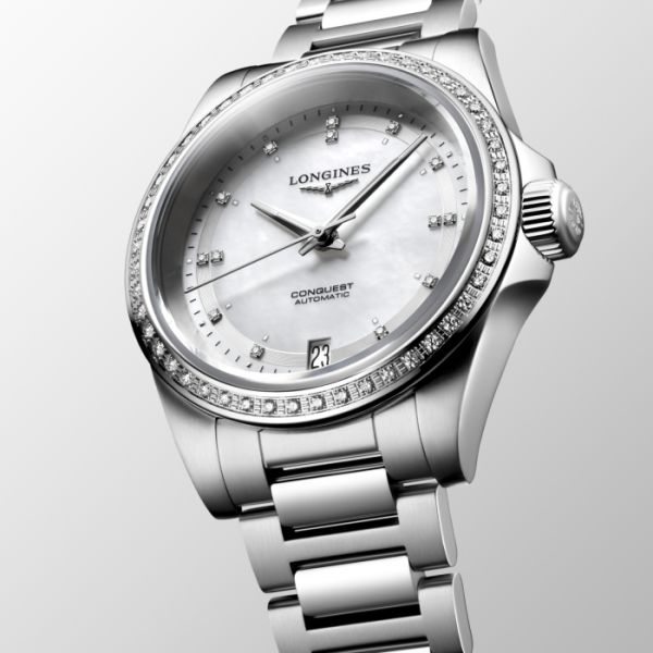Montre Conquest Cadran Nacre blanche Bracelet Acier