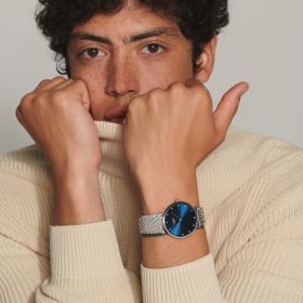 Montre La Grande Classique De Longines Cadran Bleu soleillé Bracelet Acier