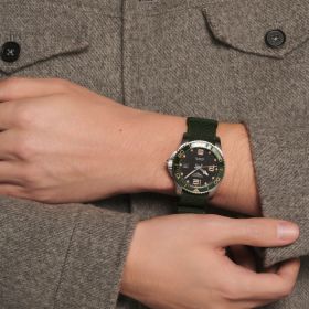 Montre Hydroconquest Cadran Noir Bracelet Nylon Vert