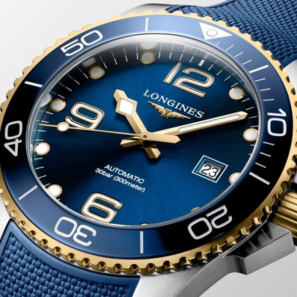 Montre Hydroconquest Cadran Bleu soleillé Bracelet caoutchouc
