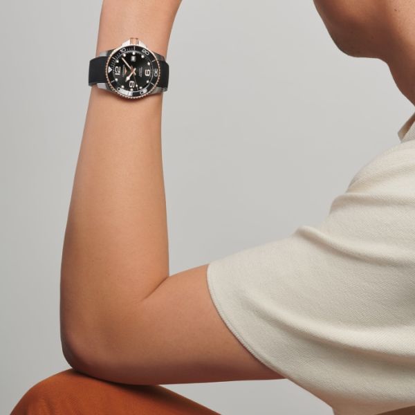 Montre Hydroconquest Cadran Noir soleillé Bracelet caoutchouc
