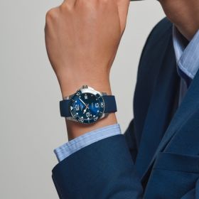 Montre Hydroconquest Cadran Bleu soleillé Bracelet caoutchouc