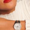 Montre Conquest Classic Cadran Nacre blanche Bracelet Acier PVD rouge