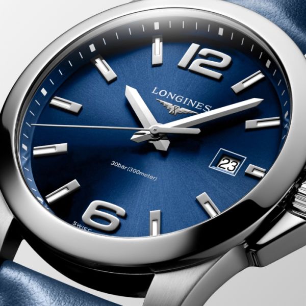 Montre Conquest 43mm Cadran Bleu soleillé Bracelet cuir