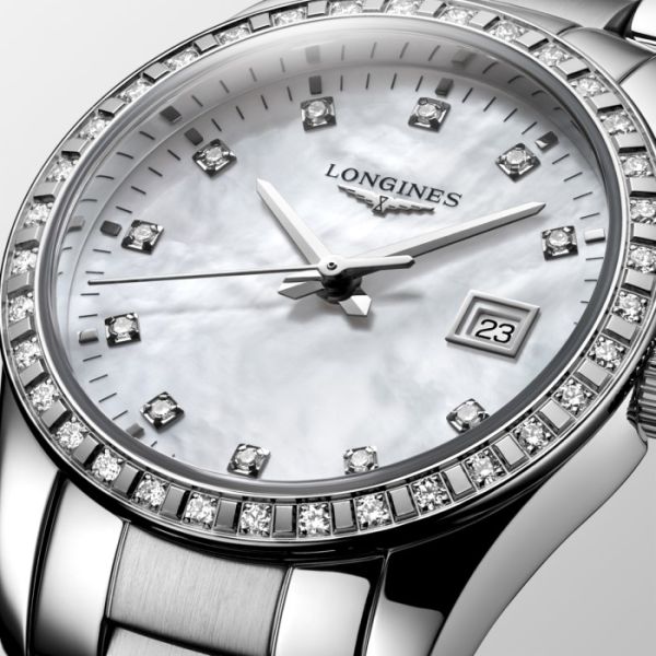 Montre Conquest Classic Cadran Nacre blanche Bracelet Acier