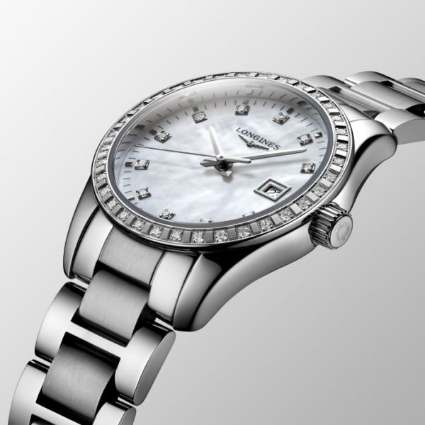 Montre Conquest Classic Cadran Nacre blanche Bracelet Acier