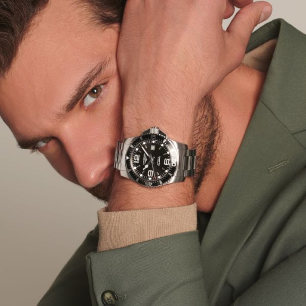 Montre Hydroconquest Cadran Noir soleillé Bracelet Acier