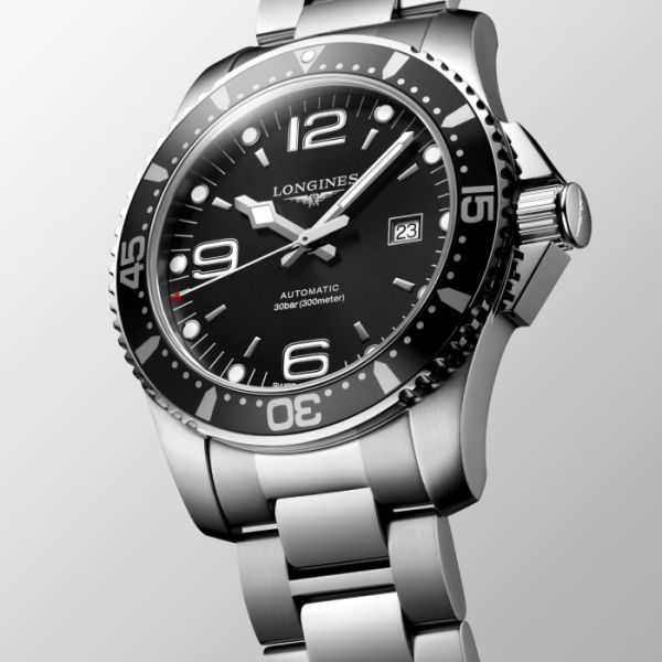 Montre Hydroconquest Cadran Noir soleillé Bracelet Acier