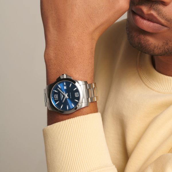 Montre Longines Conquest Cadran Bleu soleillé Bracelet Acier