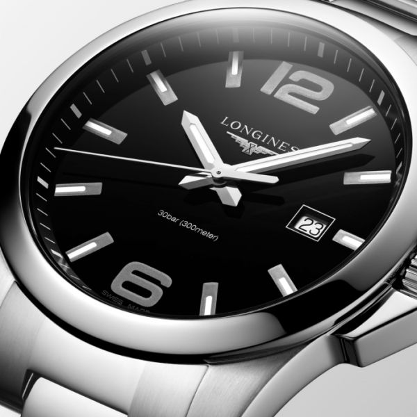 Montre Longines Conquest Cadran Noir soleillé Bracelet Acier