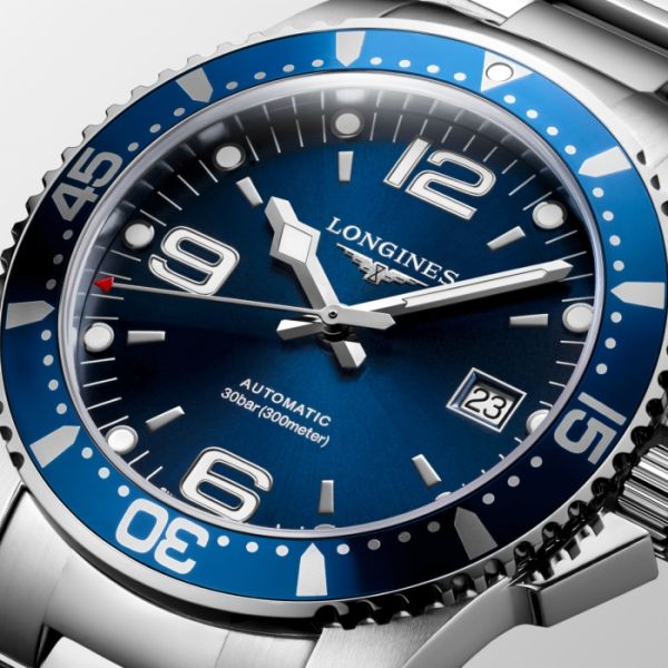 Montre Longines Hydroconquest Cadran Bleu soleillé Bracelet Acier