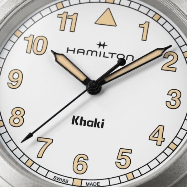 Montre Hamilton Khaki Field Quartz 38mm Cadran Blanc