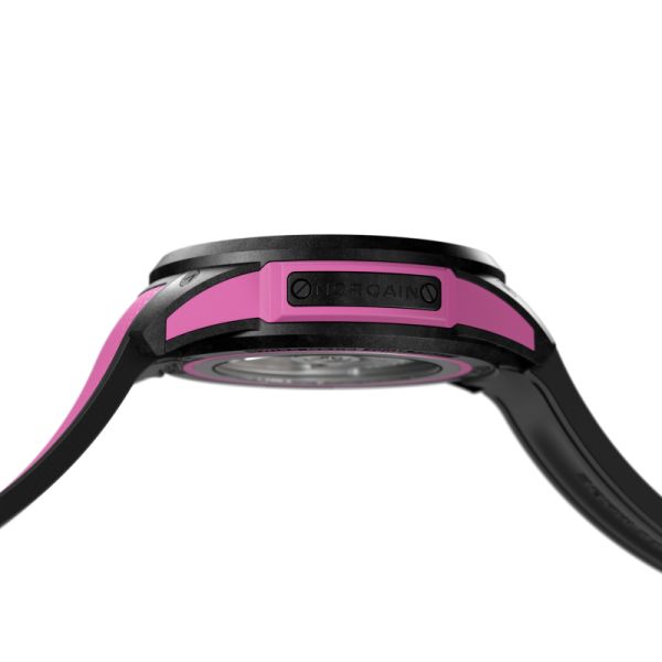 Montre Norqain Wild One Skeleton 39mm Hyper Pink Bracelet Caoutchouc