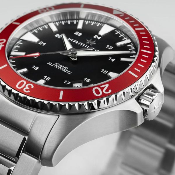 Montre Hamilton Khaki Navy Scuba auto Cadran Noir