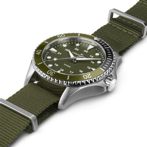 Montre Hamilton Khaki Navy Scuba Quartz Cadran Vert