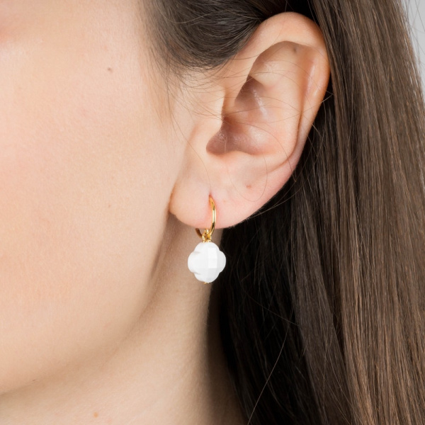 Boucles d'oreilles Morganne Bello Or Jaune Agate Blanche Trèfle