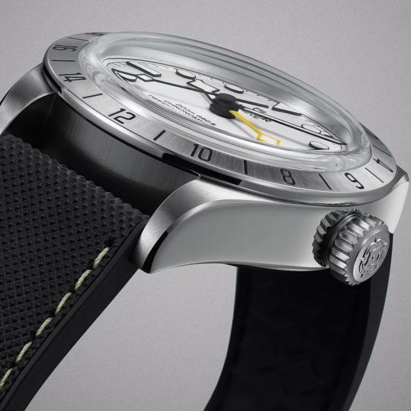MONTRE TUDOR BLACK BAY PRO 39 MM BRACELET CAOUTCHOUC CUIR