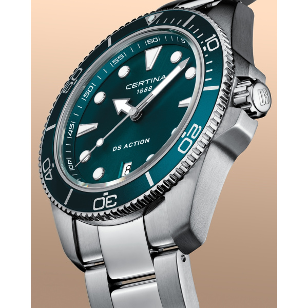 Montre Certina DS Action 40mm  Cadran VertBracelet Acier inoxydable 316L,Aluminium,Super-LumiNova