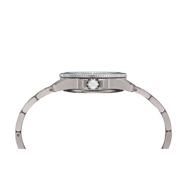 Montre Certina DS Action 34.5mm  Cadran NacreBracelet Titane,Aluminium,Super-LumiNova