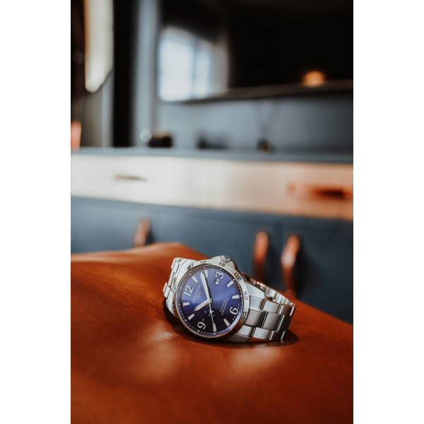 Montre Certina DS Podium GMT Quartz Cadran Bleu