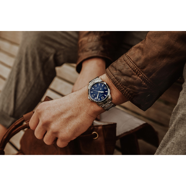 Montre Certina DS Podium GMT Quartz Cadran Bleu