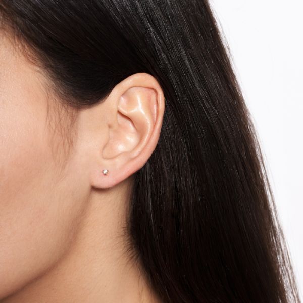 Boucle d'oreille Ginette NY Be Mine Maria Solo White Mini Diamond Stud Or Blanc