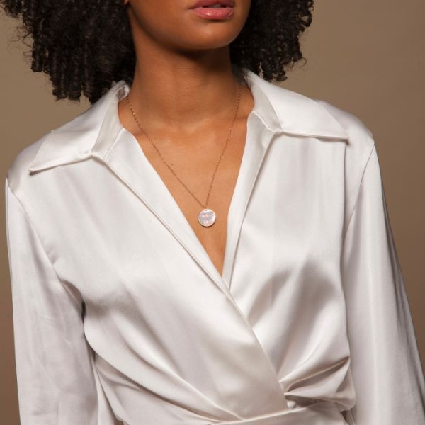 Collier Ginette NY Jumbo Ever White Mop Disc On Chain Or Rose
