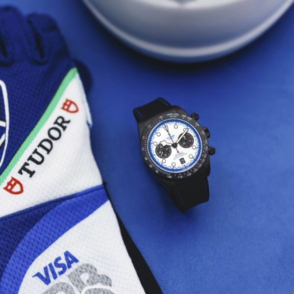 MONTRE HOMME TUDOR BLACK BAY CHRONO ACIER AVEC BRACELET EN ACIER