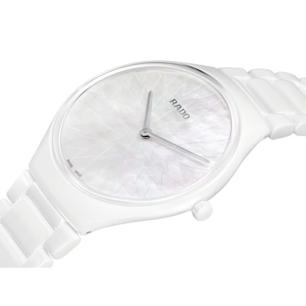 Montre Rado True Round Thinline X Great Gardens of the World 40 mm
