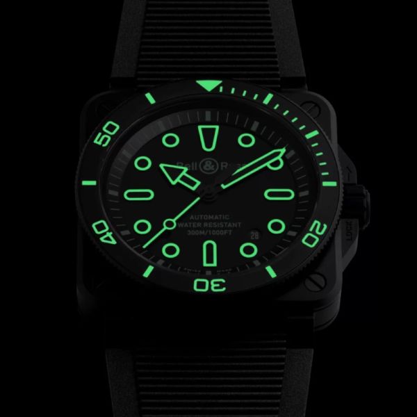 Montre Bell & Ross BR-03 Diver Lum Outline Bracelet Caoutchouc Noir