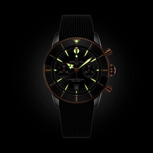 Montre Breitling SuperOcean Heritage B01 Chrono 42mm Cadran Noir Bracelet Caoutchouc Noir