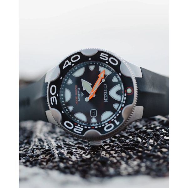Montre Citizen Promaster Promaster Marine Eco-drive Orca Special Edition Cadran Or