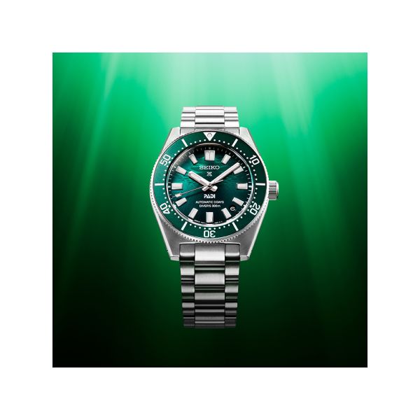 Montre Seiko automatique Prospex 300m pour hommes acier inoxydable SPB501J1