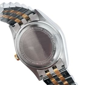 Montre Occasion Tudor Black Bay One Cadran Noir Bracelet Or et Acier 39MM