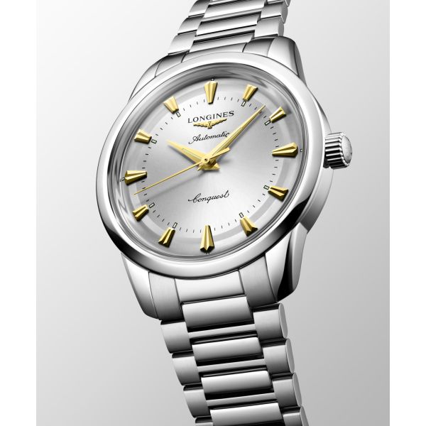 Montre Conquest Heritage 40mm Automatique Cadran Argenté Bracelet Acier