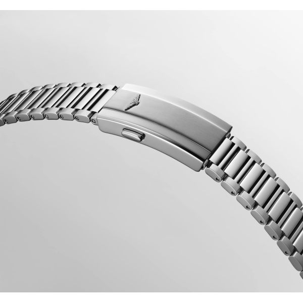 Montre Conquest Heritage 40mm Automatique Cadran Argenté Bracelet Acier