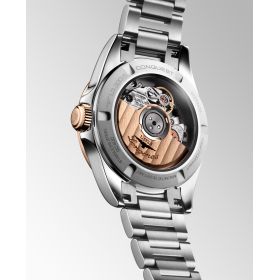 Montre Longines Conquest 30mm Automatique Cadran Bleu soleillé Bracelet Acier