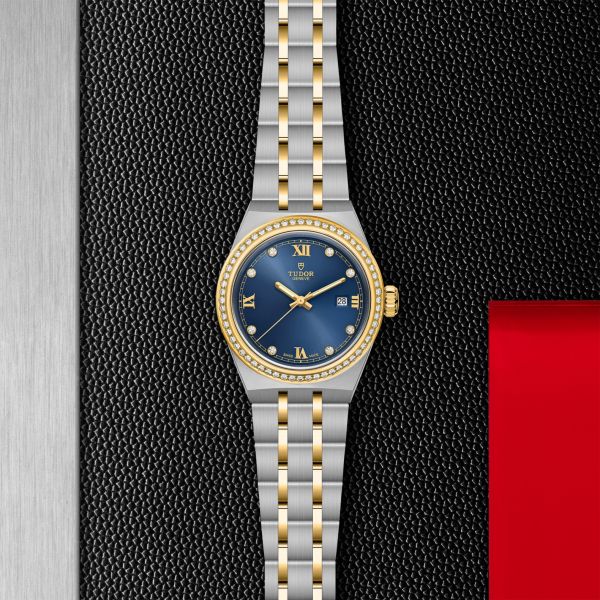 Montre Femme Tudor Royal 28mm Or Jaune Cadran Bleu Index Diamants