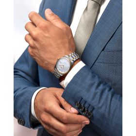 Montre Longines Master Collection 40 mm Automatique Cadran Argenté Bracelet Acier et coiffe en or jaune