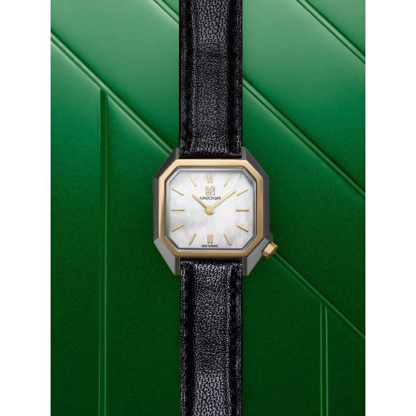 Montre March LA.B Lady Mansart Nacre Bracelet Chevreau Noir