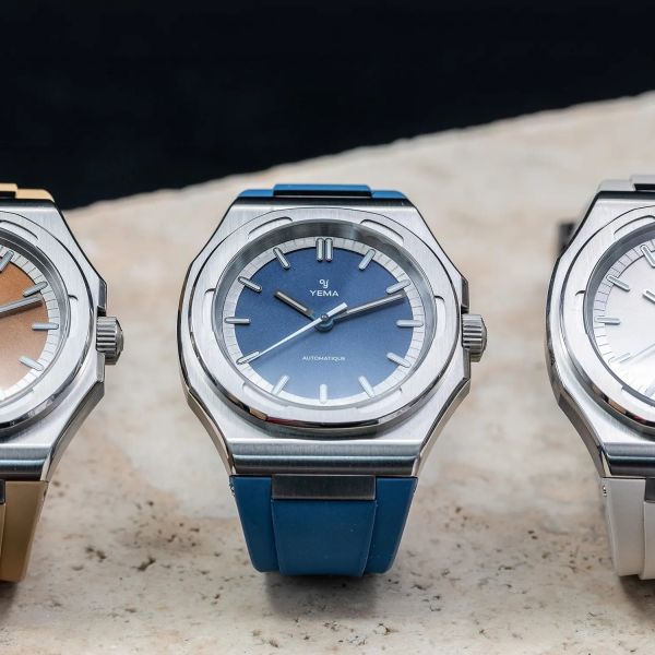 Montre Yema Urban Traveller Cadran Bleu Bracelet Caoutchouc
