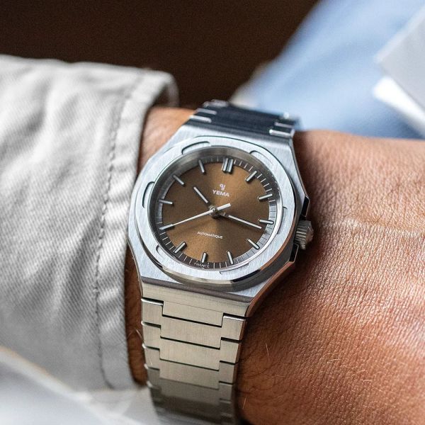 Montre Yema Urban Traveller Cadran Brun Bracelet Acier