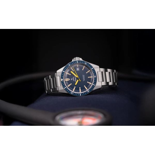 Montre Yema Navygraf Heritage Cadran Bleu Bracelet Acier