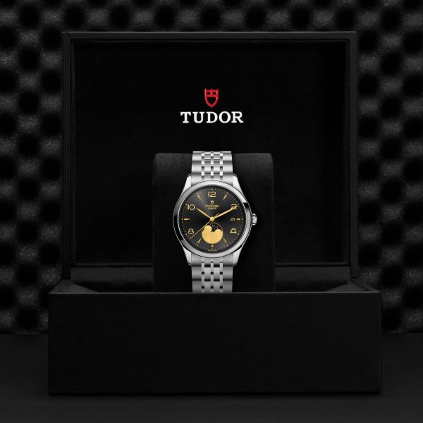 MONTRE TUDOR 1926 LUNA CADRAN NOIR BRACELET ACIER