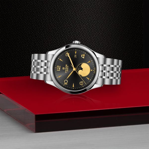 MONTRE TUDOR 1926 LUNA CADRAN NOIR BRACELET ACIER