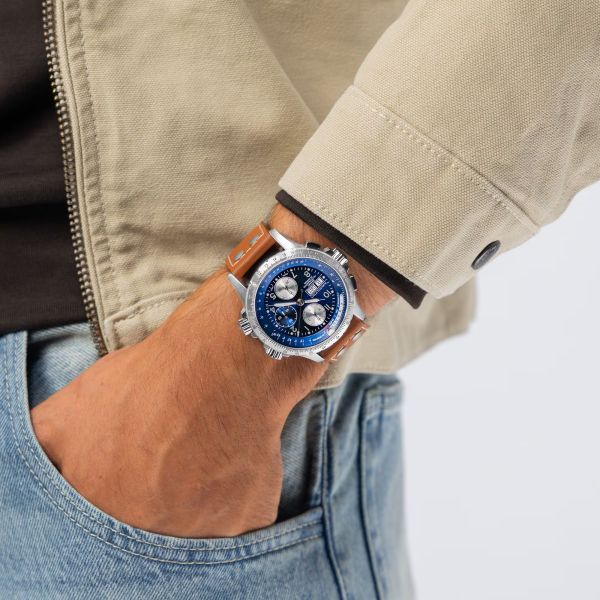 Montre Hamilton Khaki Aviation X-Wind Autochrono Cadran Bleu Bracelet cuir